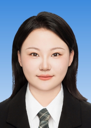 胡教员 照片