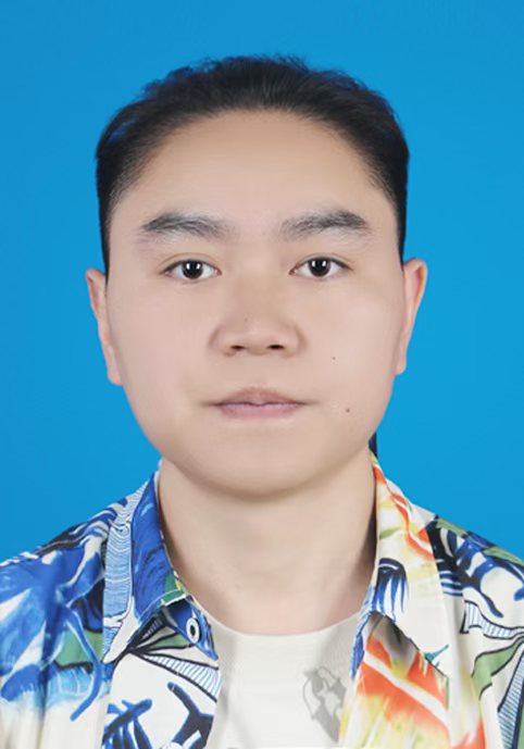 吴教员 照片