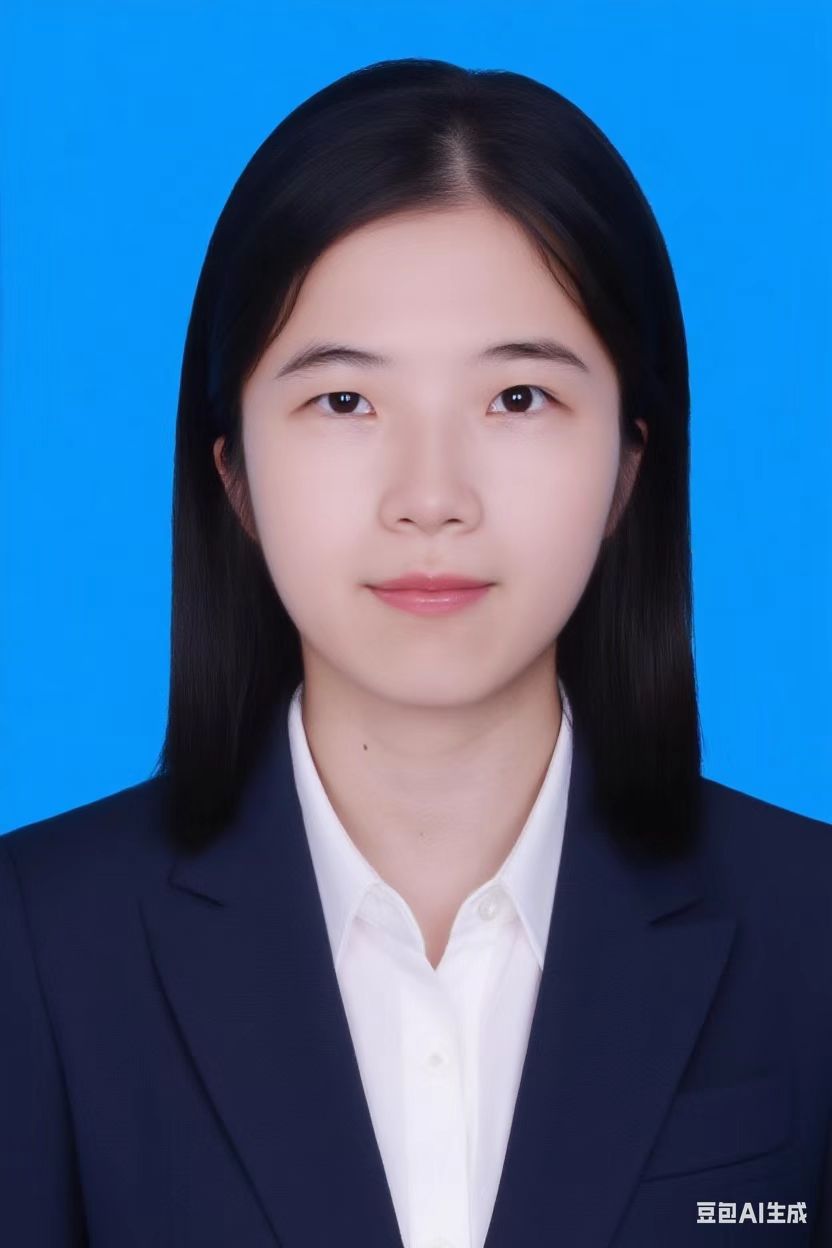 卢教员 照片