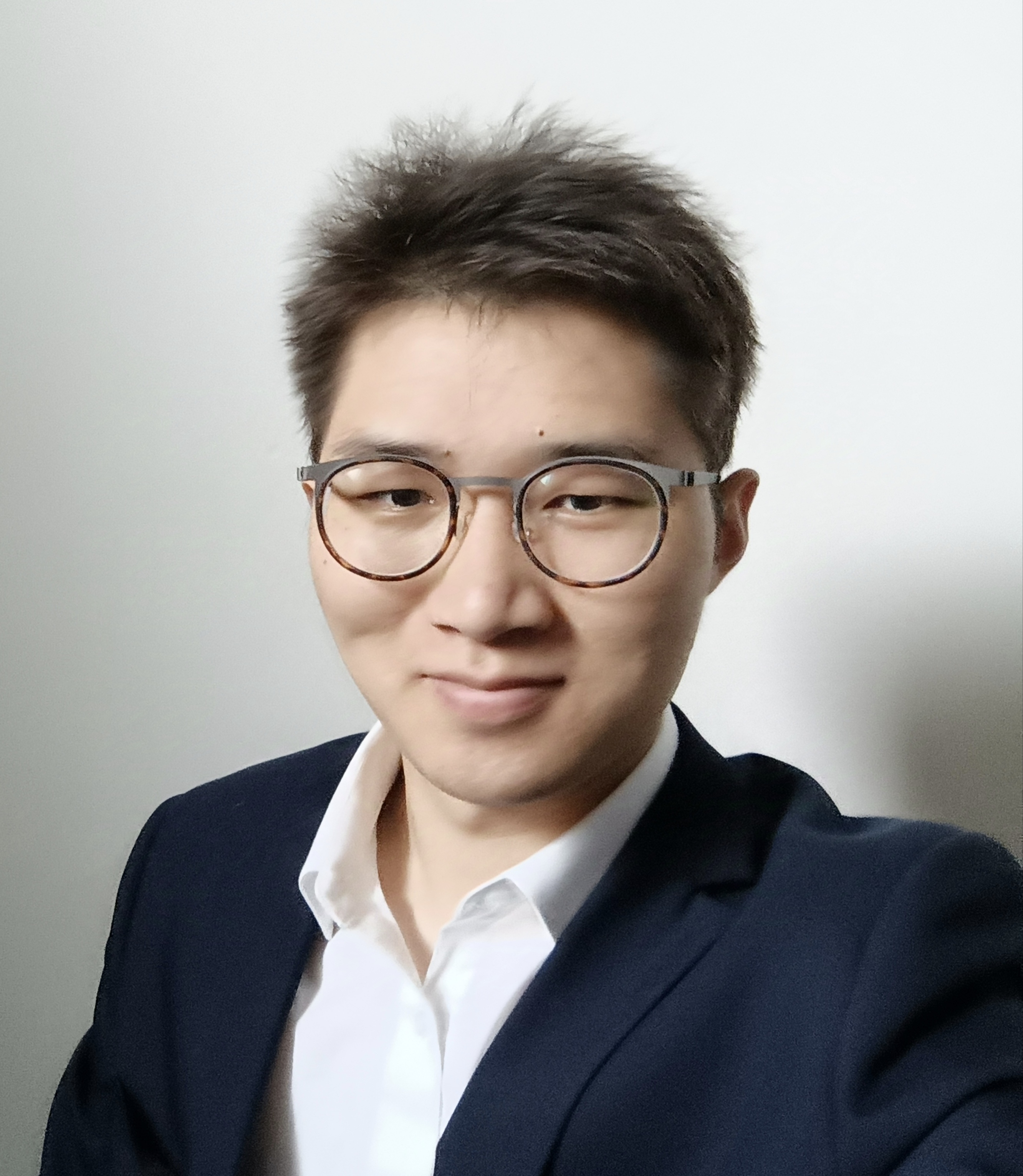 李教员 照片
