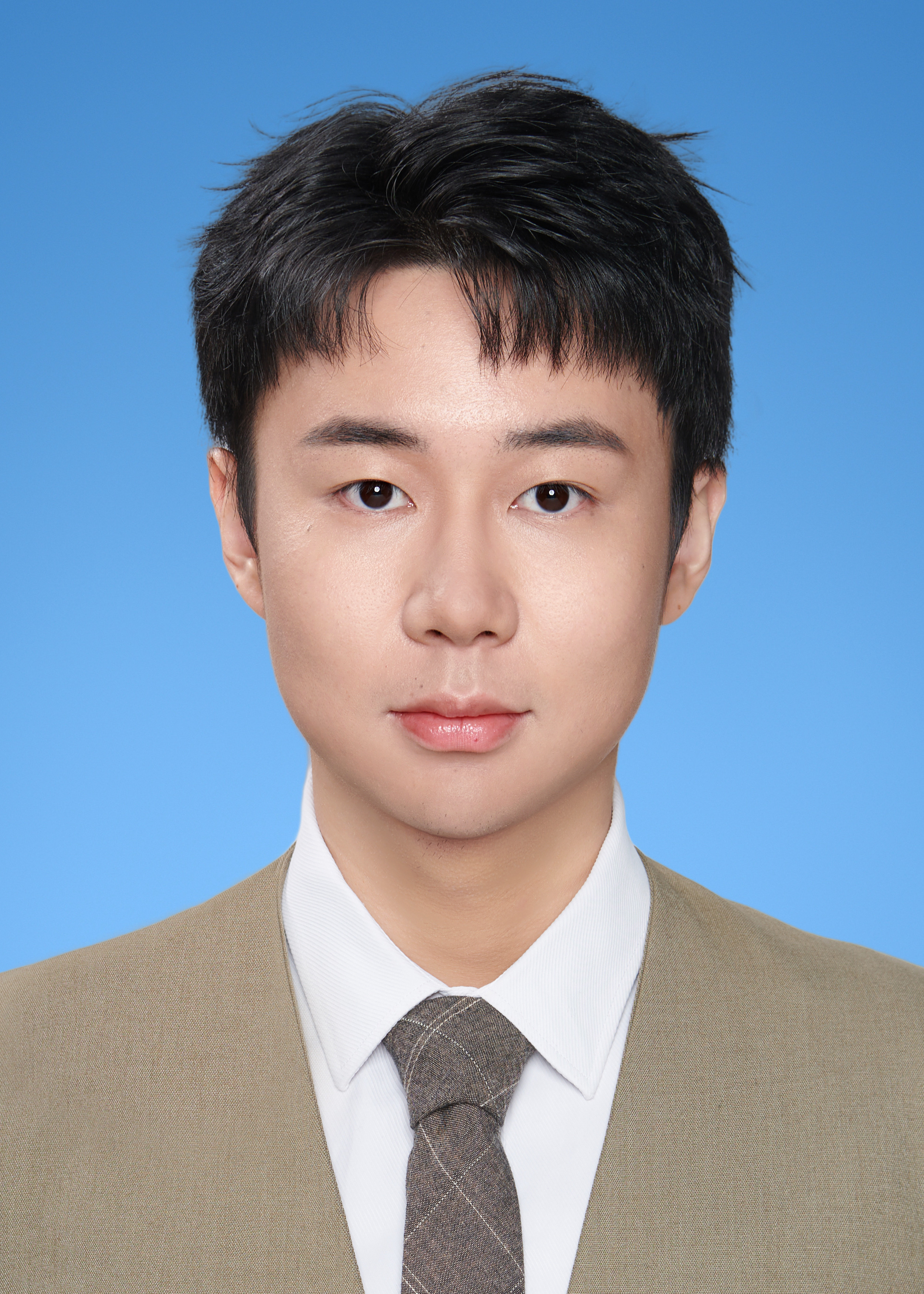 田教员 照片