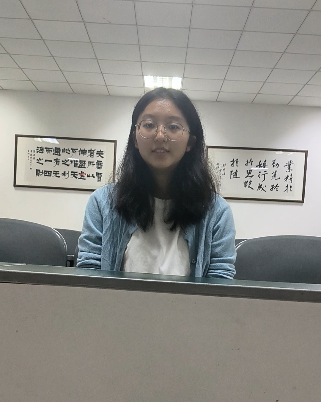 刘教员 照片
