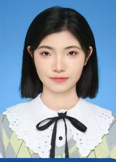 李教员 照片