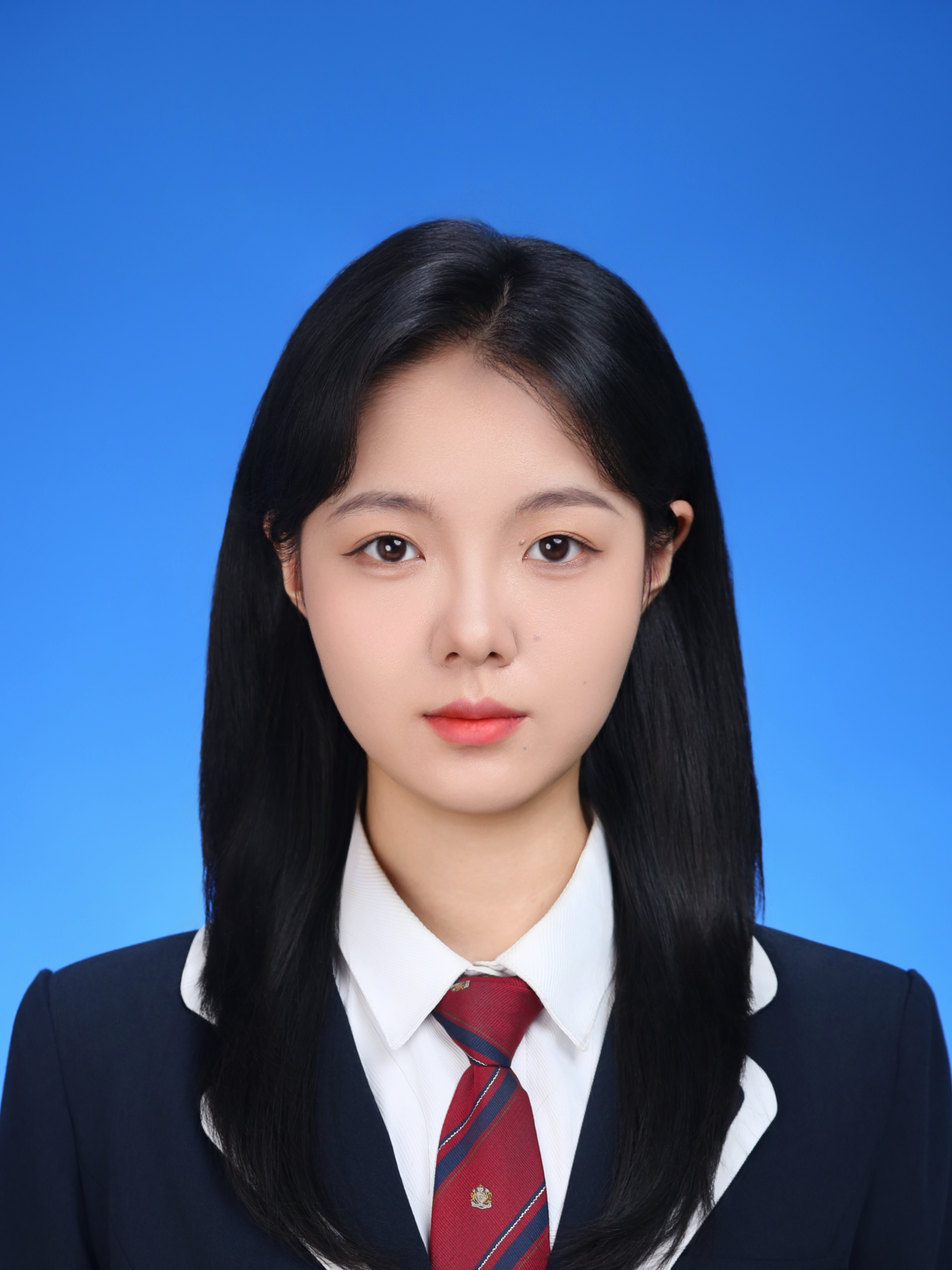 李教员 照片