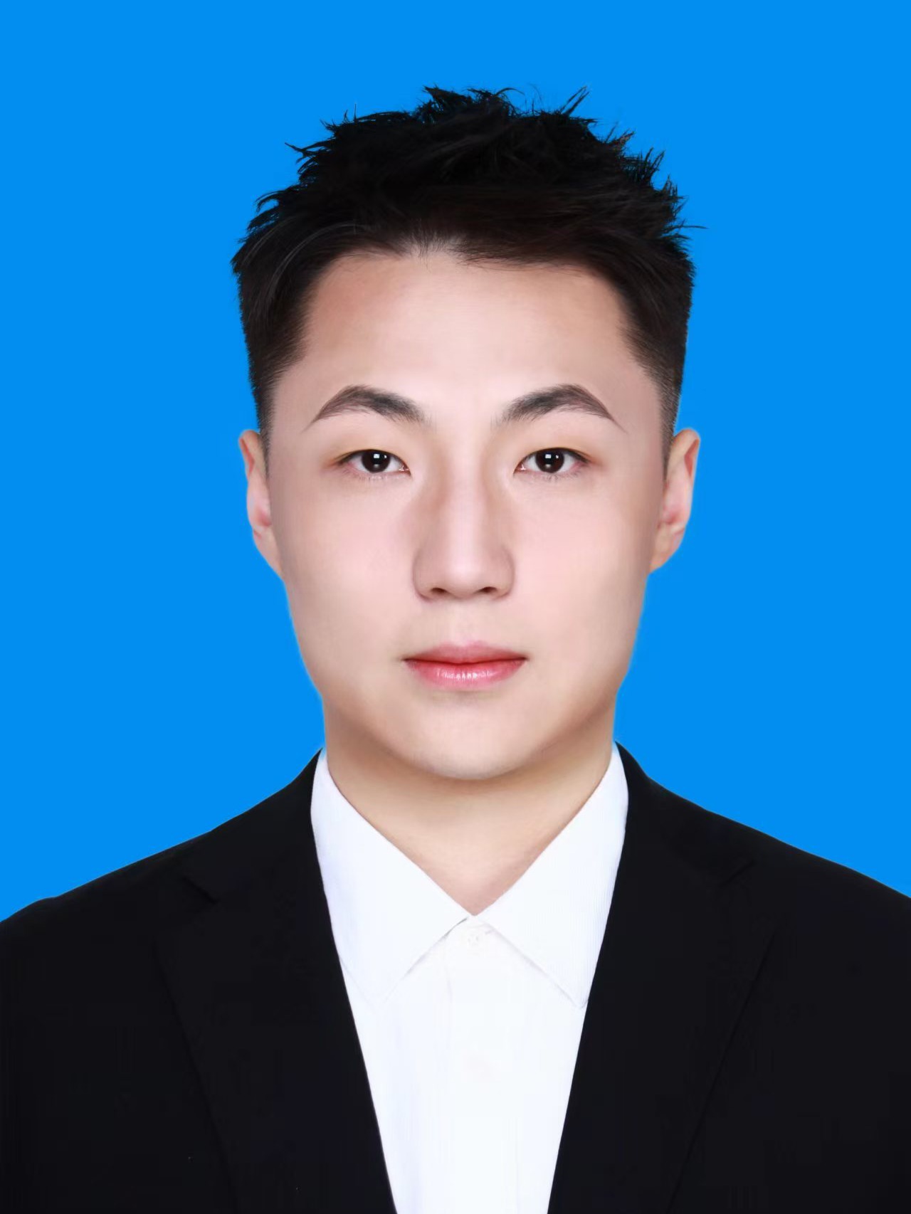 李教员 照片