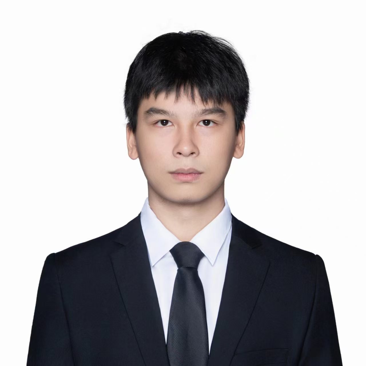 艾教员 照片
