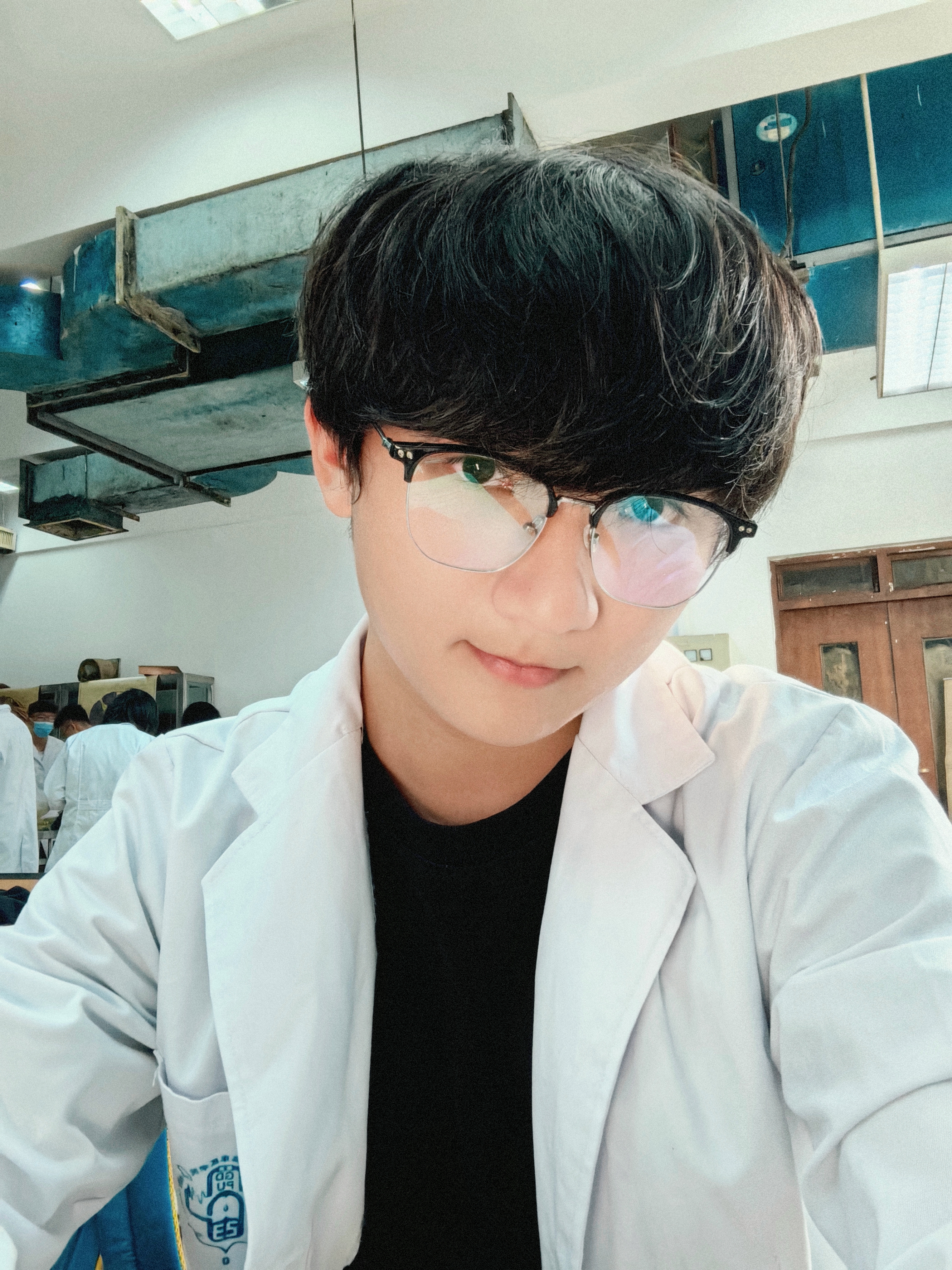 黄教员 照片