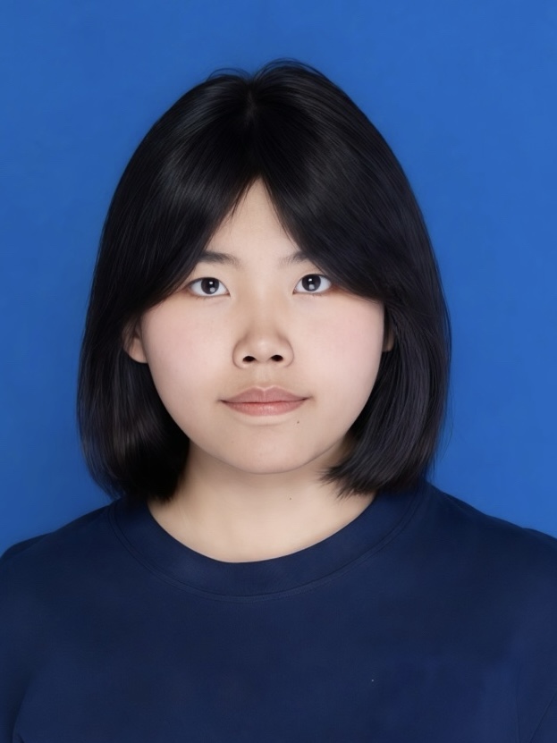 佘教员 照片