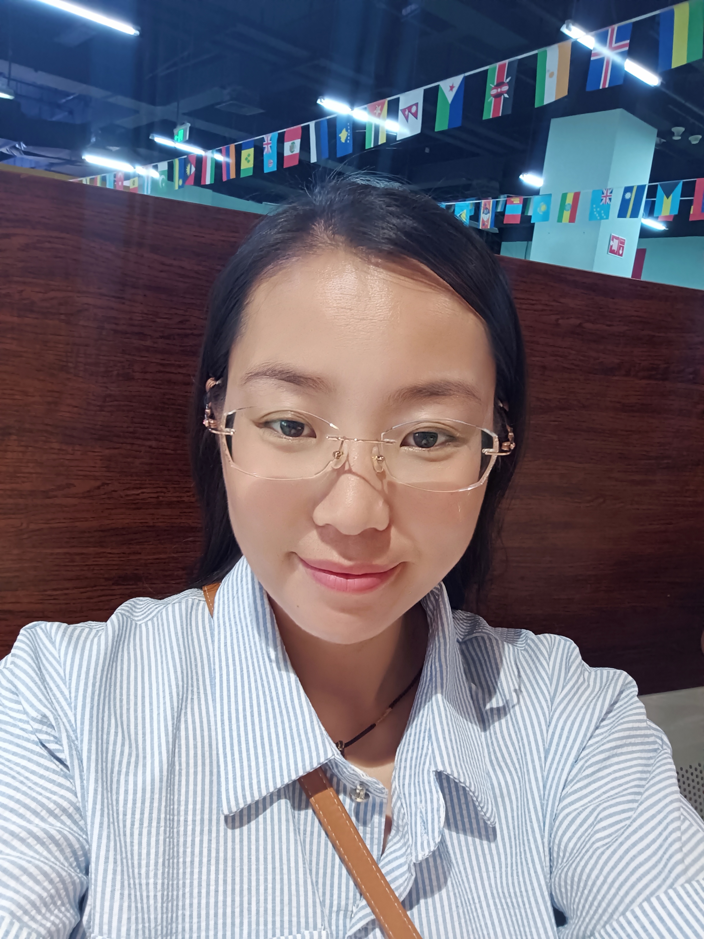 任教员 照片