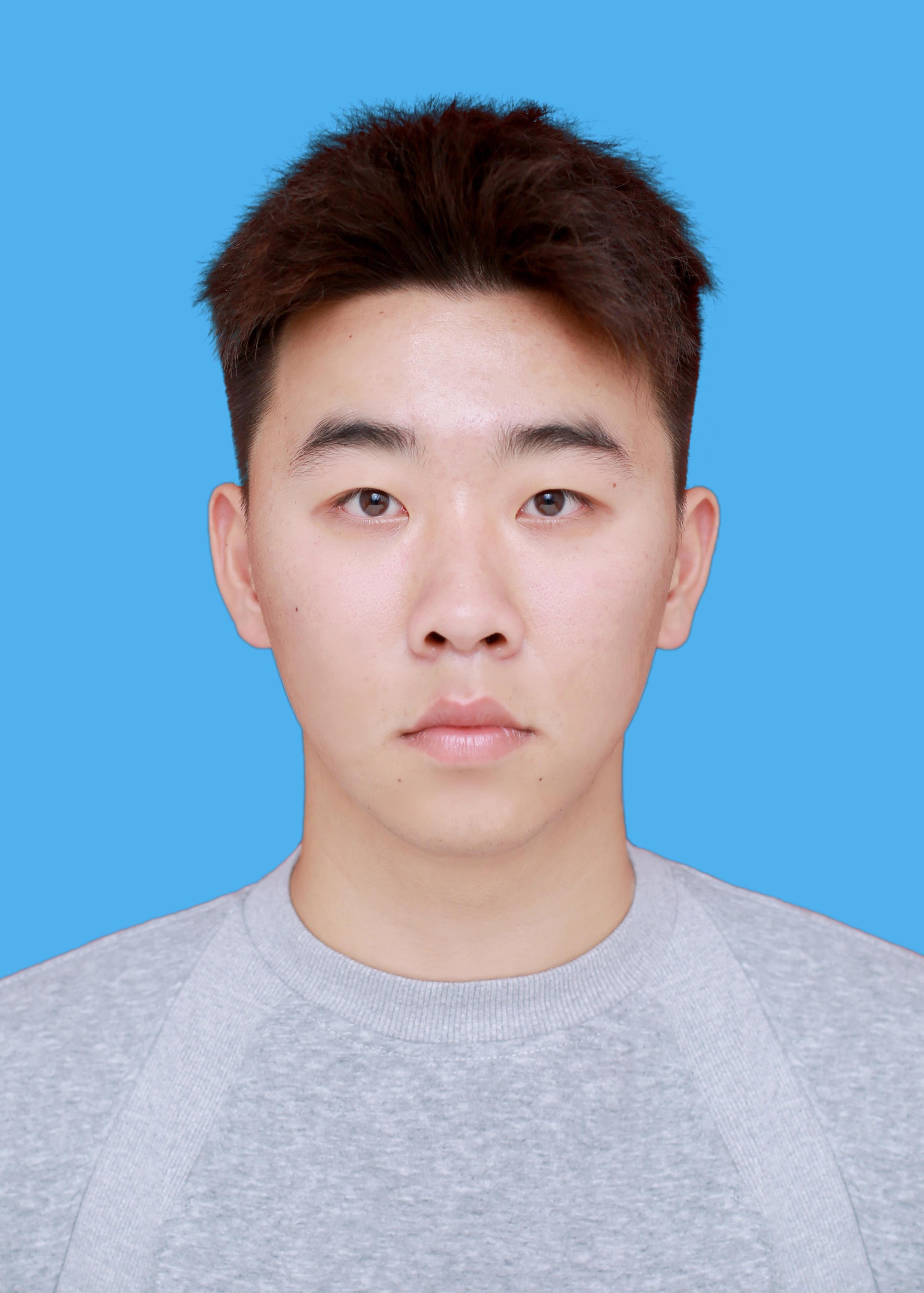 吴教员 照片