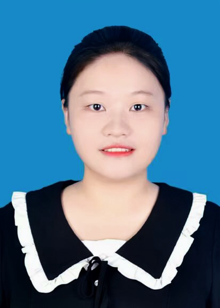欧教员 照片