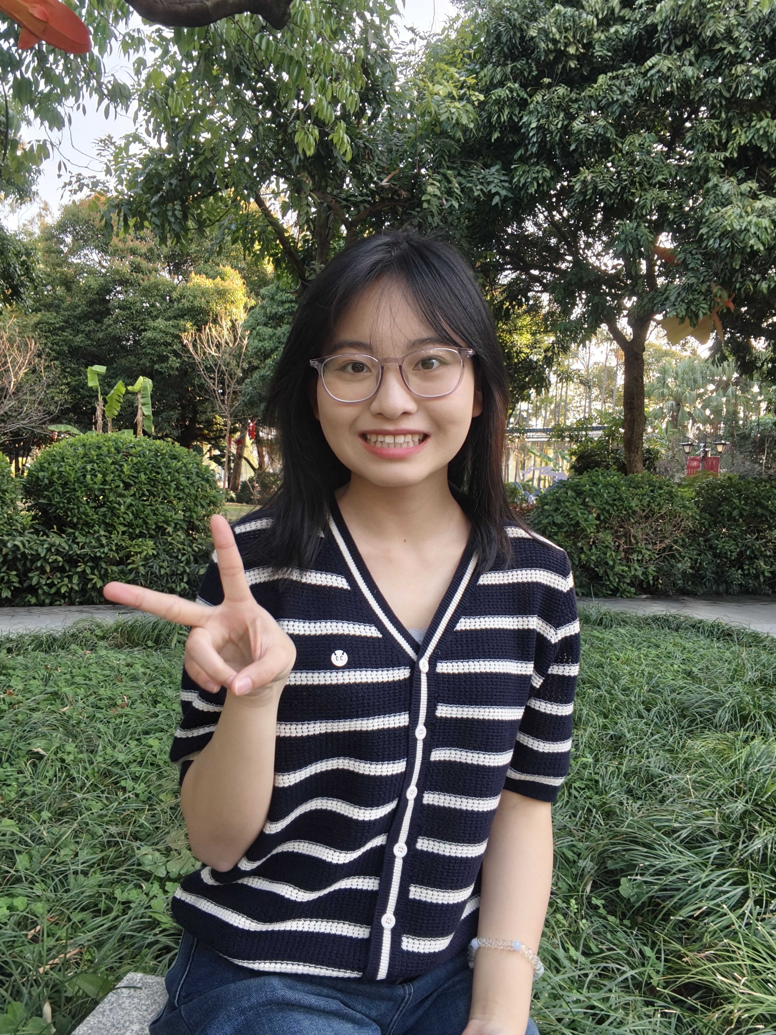 吴教员 照片