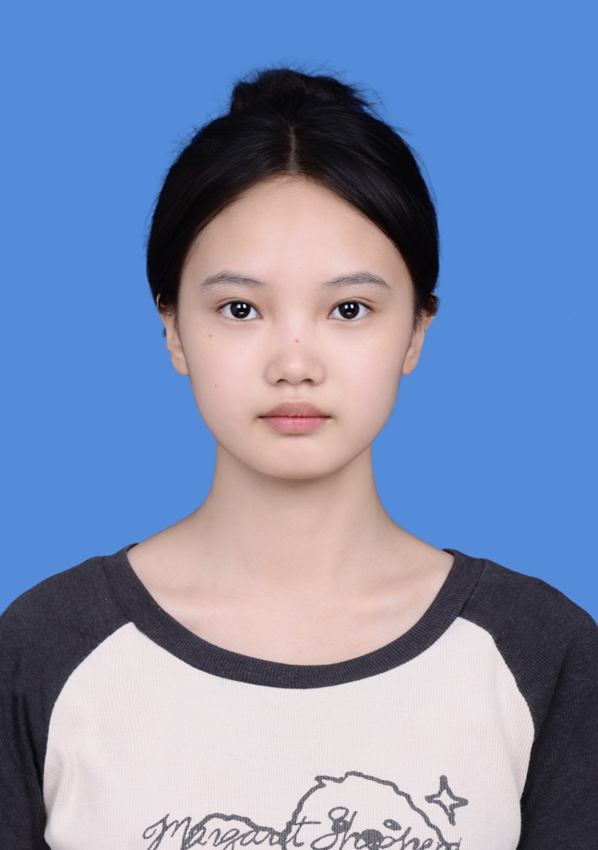 陈教员 照片