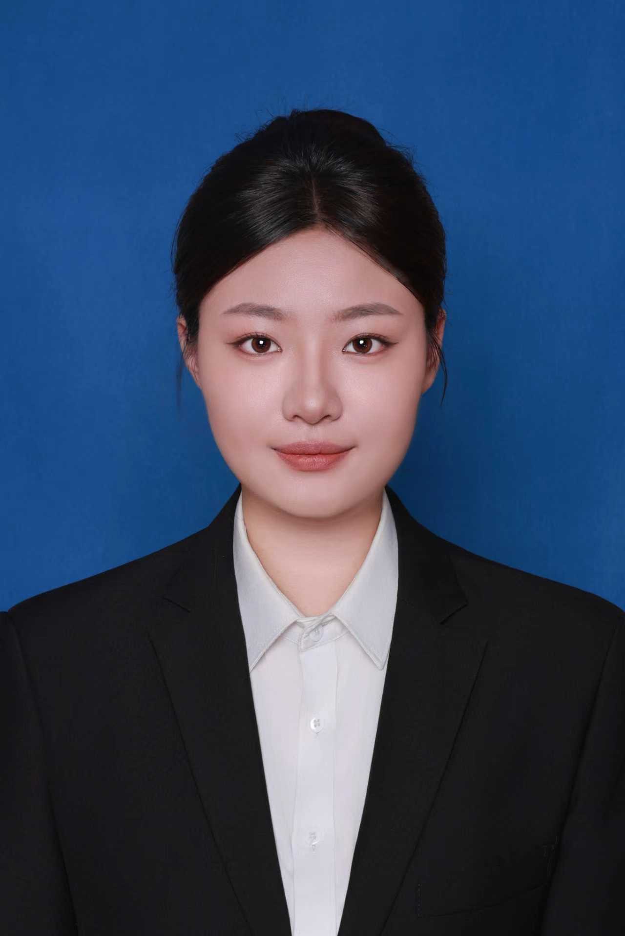 李教员 照片