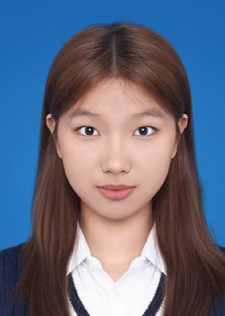 姬教员 照片