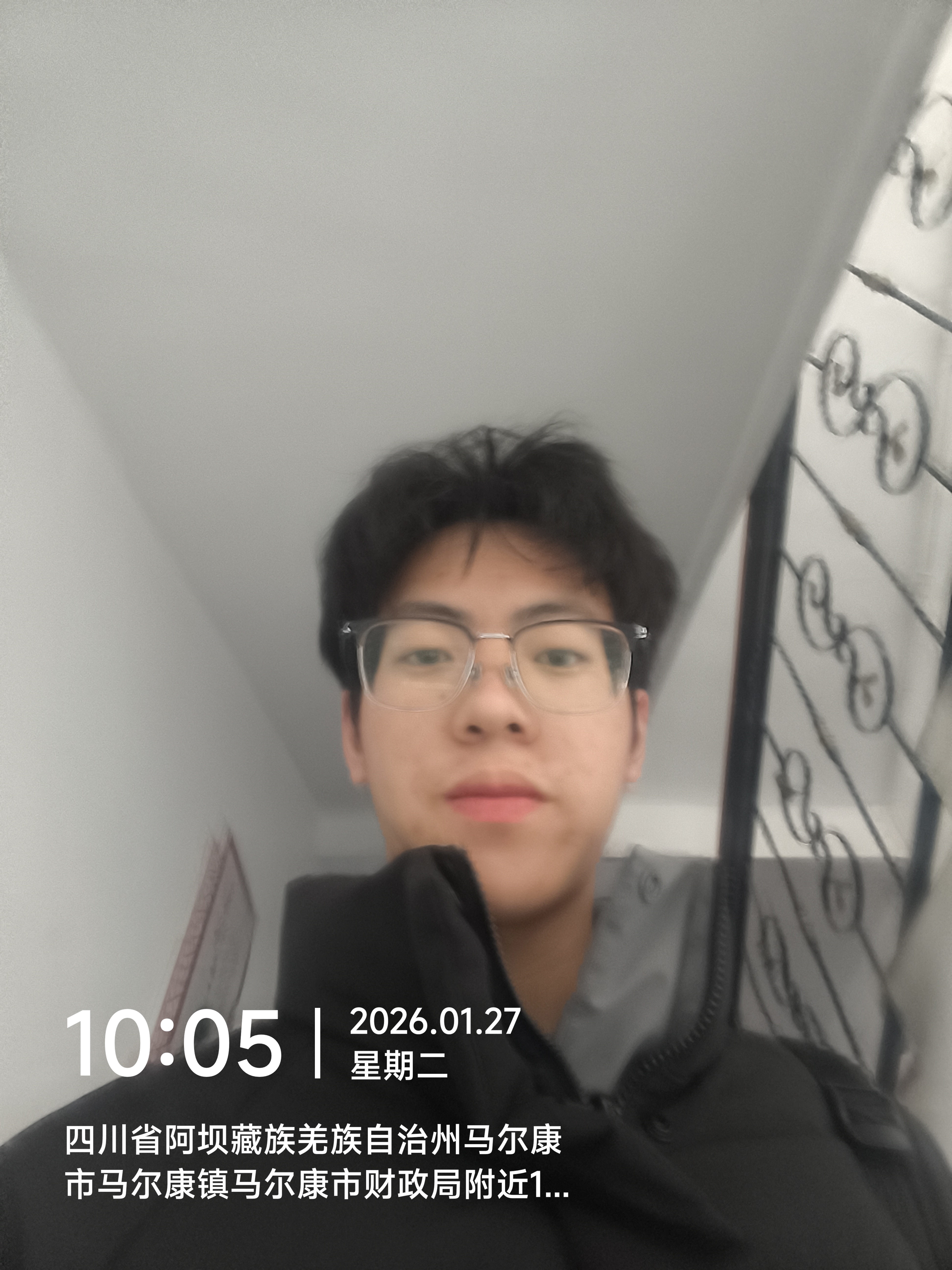 周教员 照片