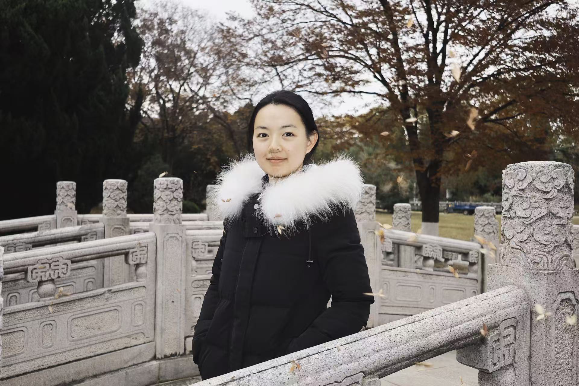 胡教员 照片