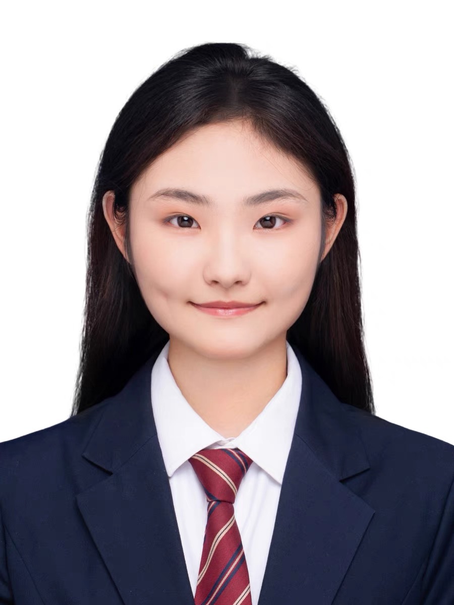 吕教员 照片