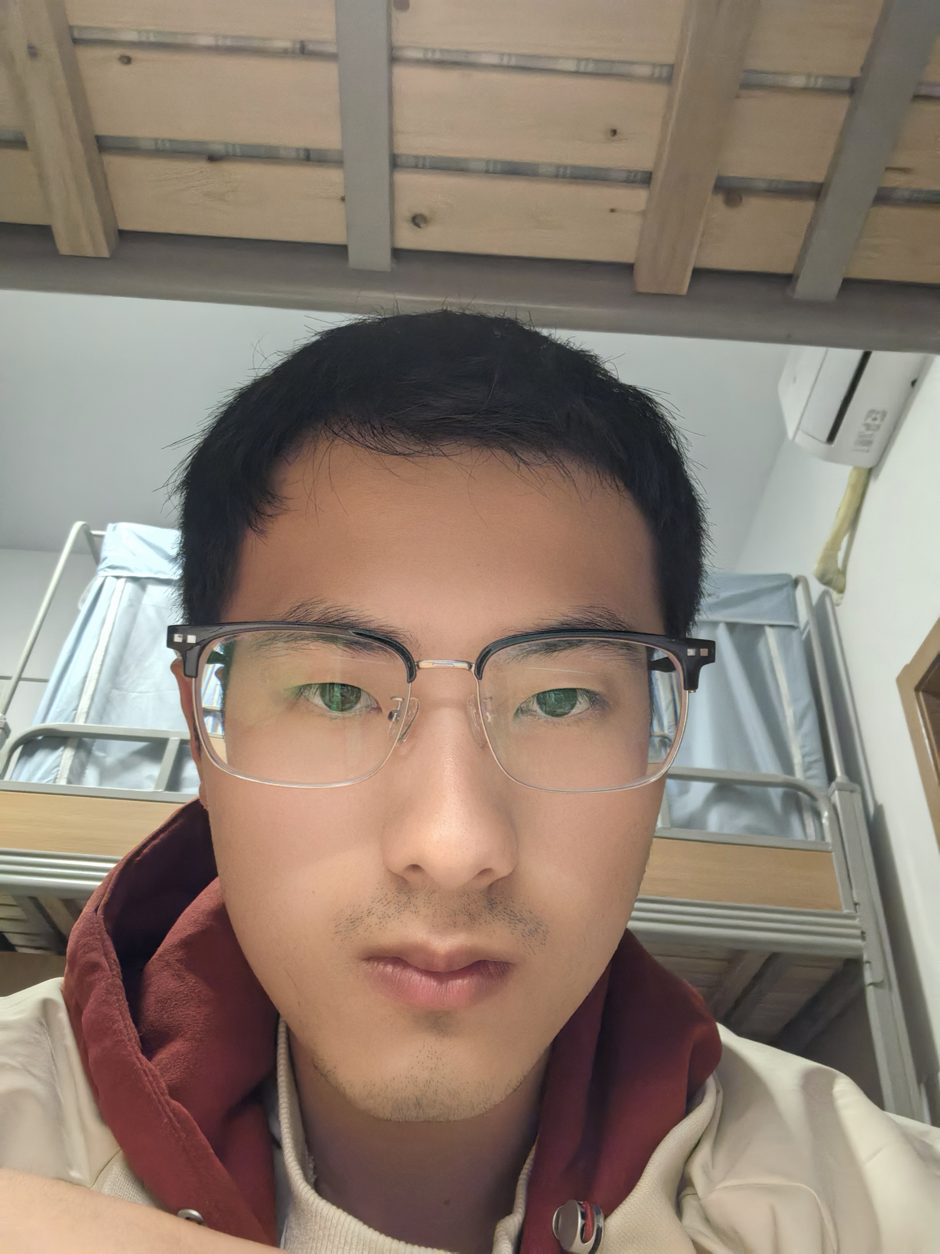 金教员 照片