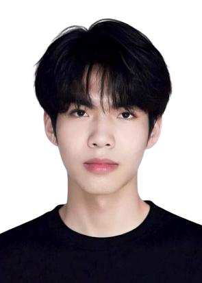 李教员 照片