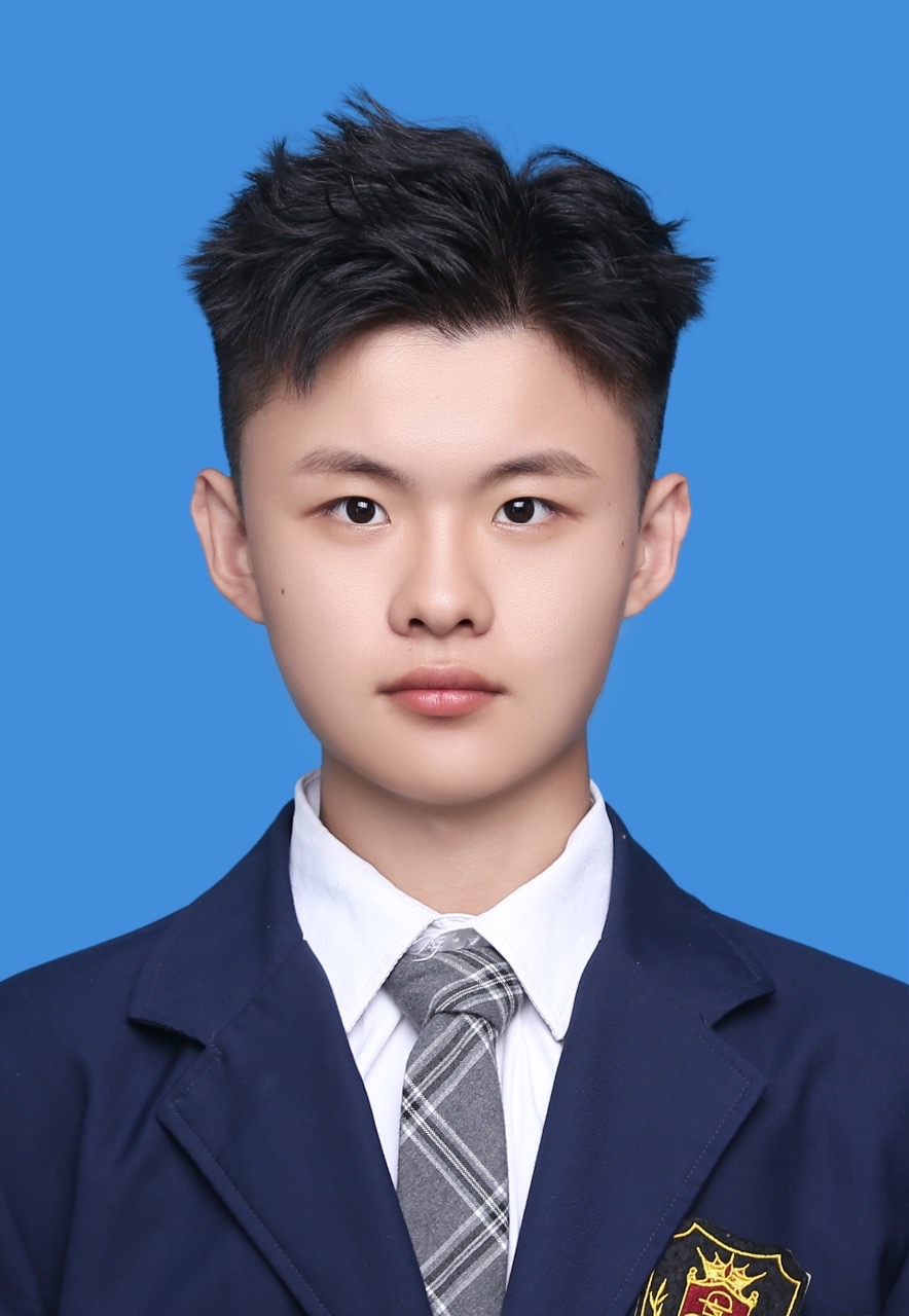 李教员 照片