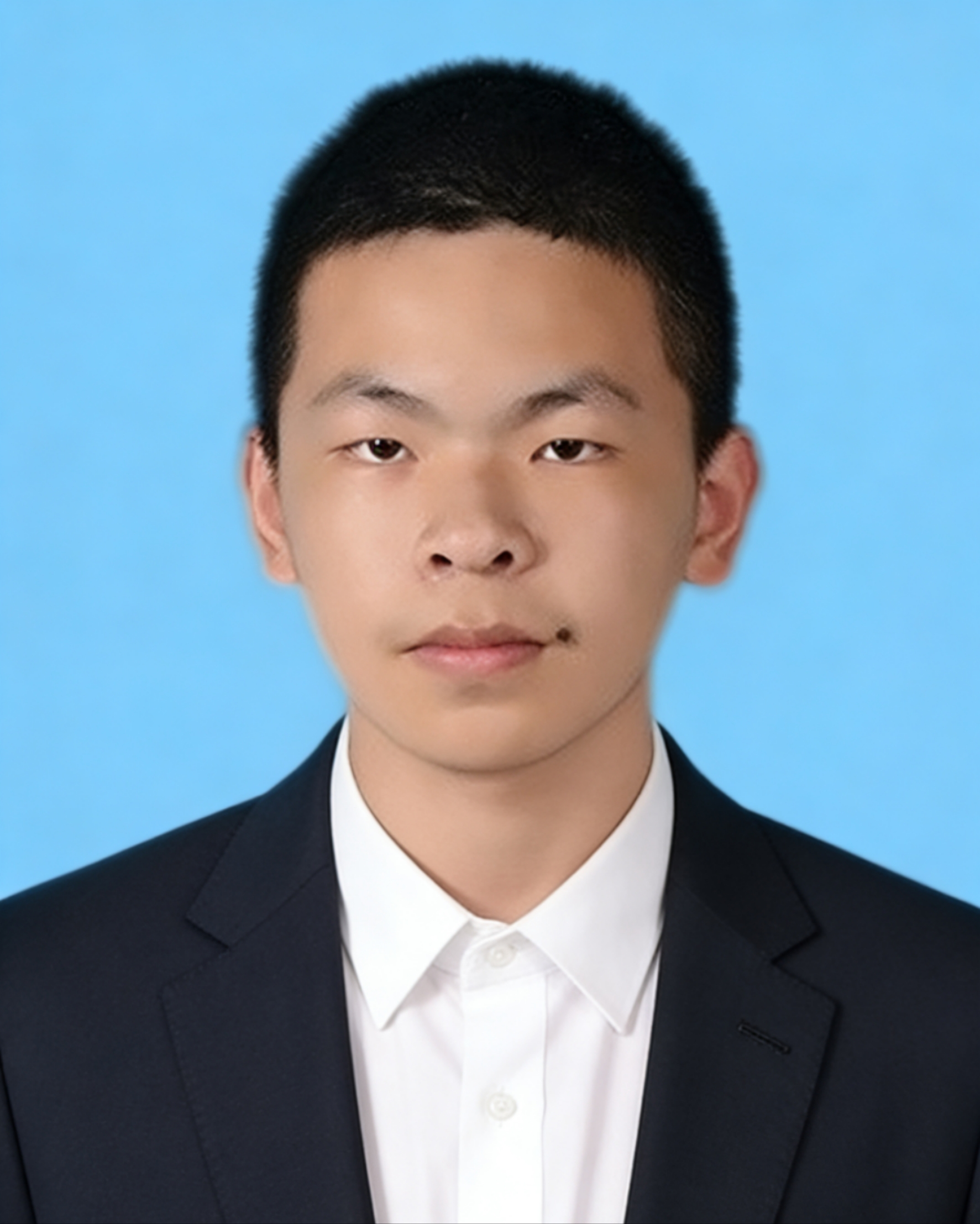 余教员 照片