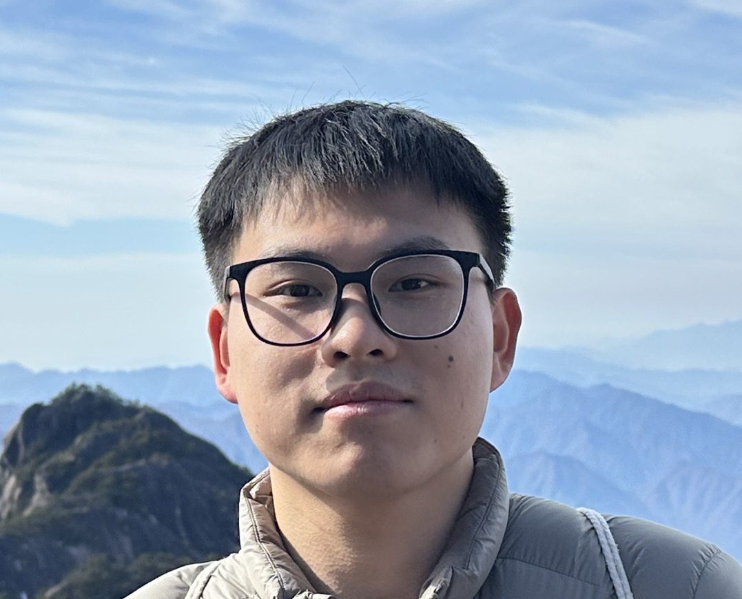 李教员 照片