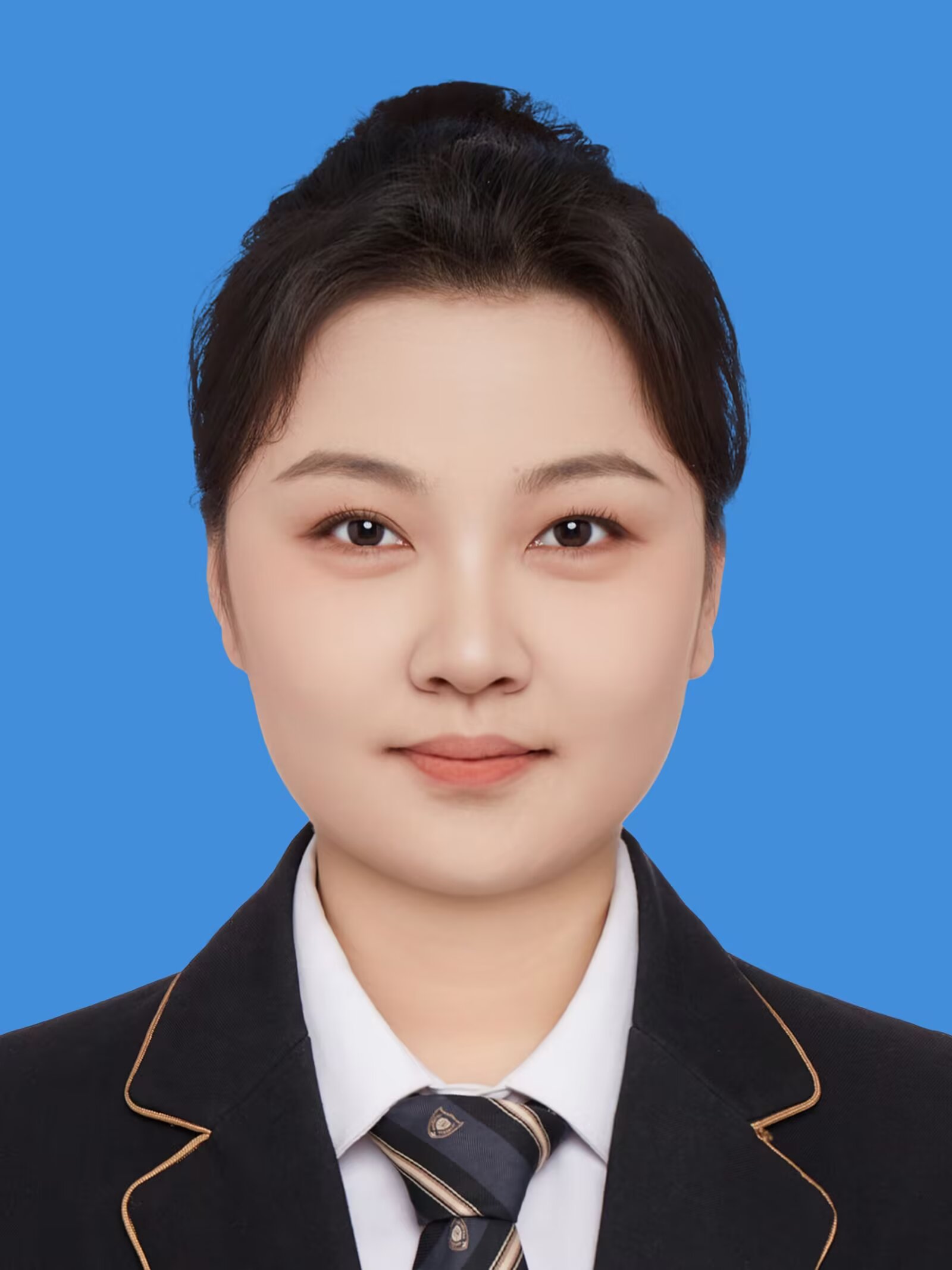 王教员 照片