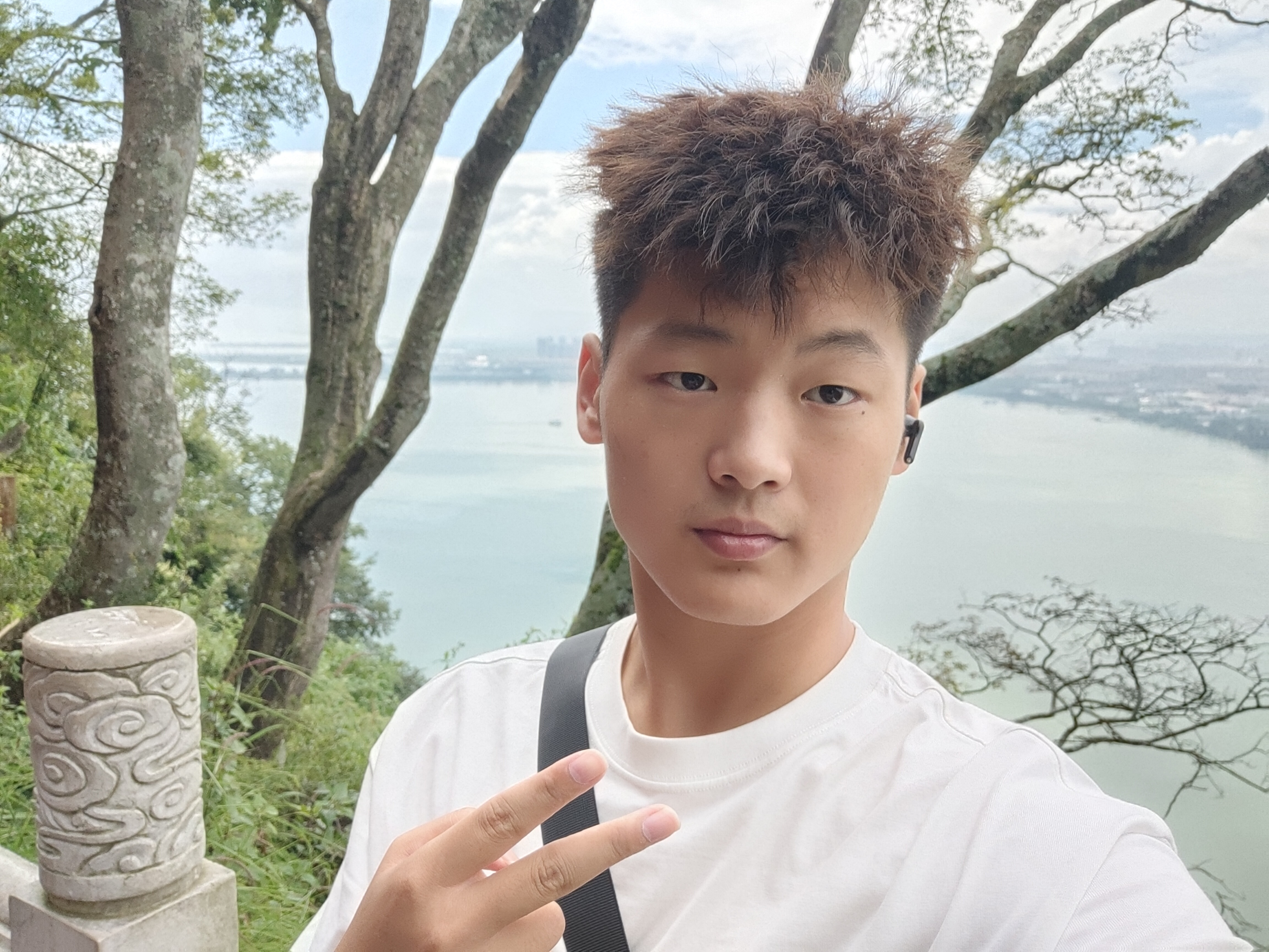 李教员 照片