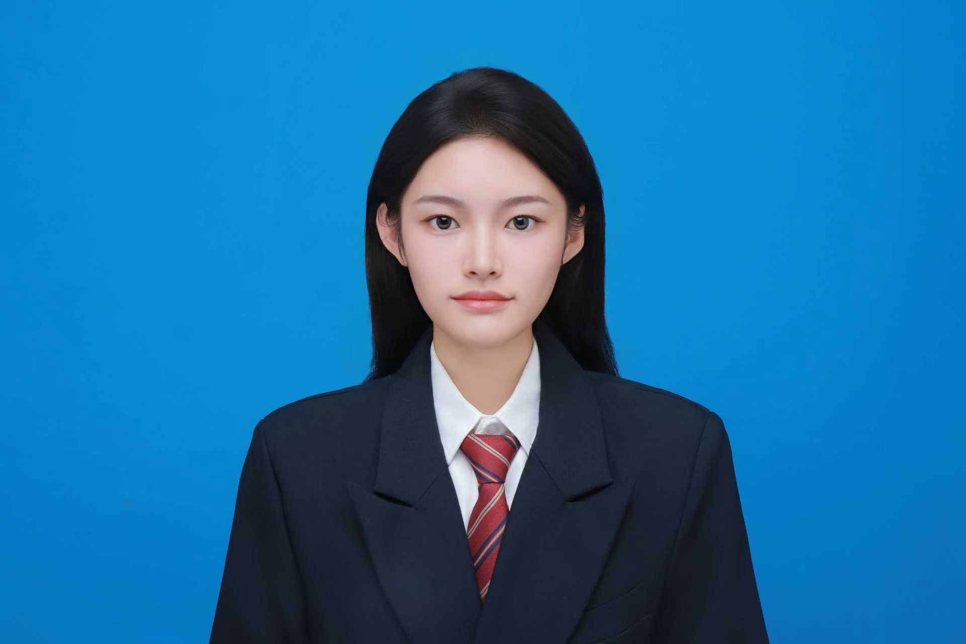 王教员 照片