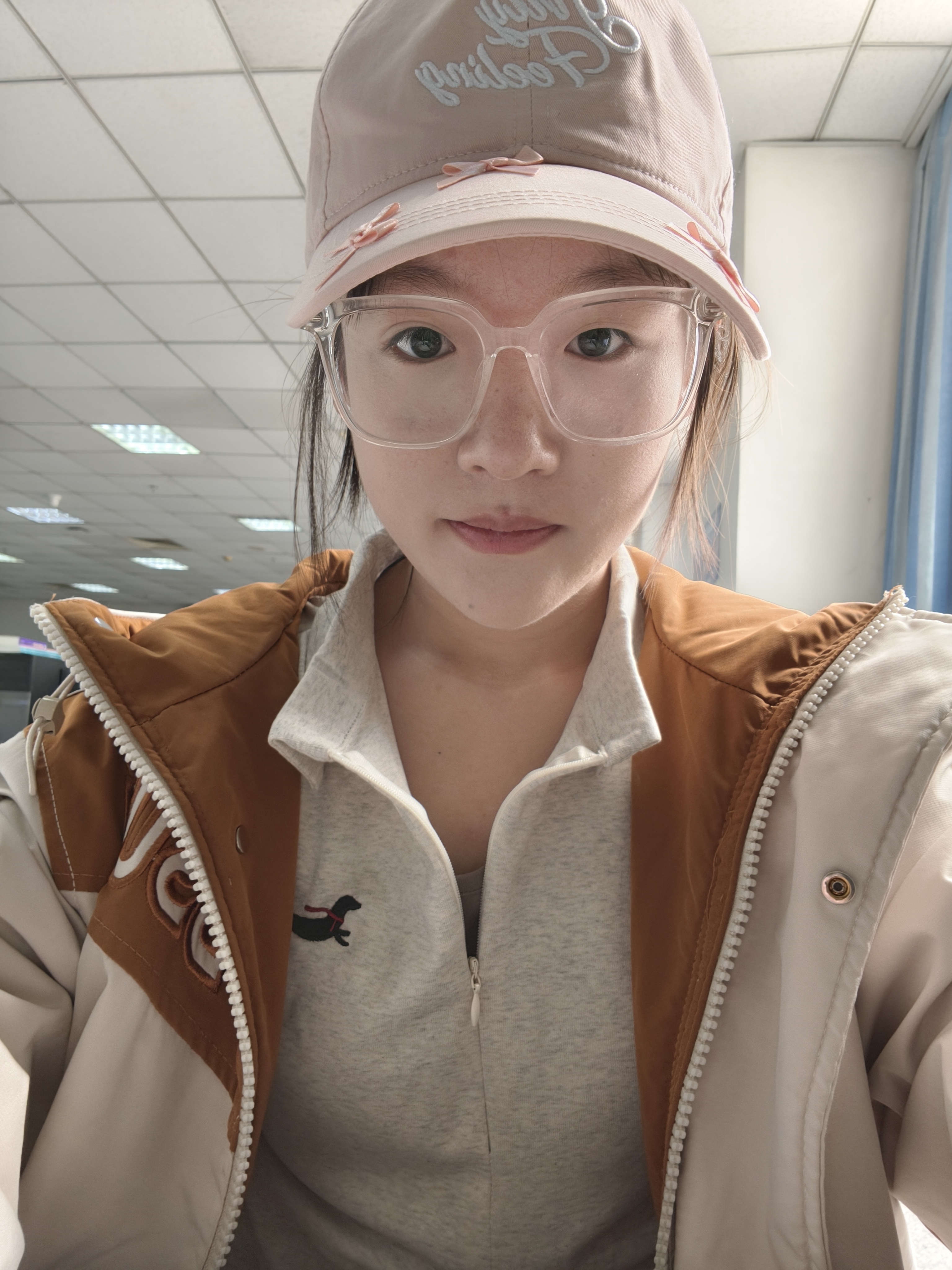白教员 照片