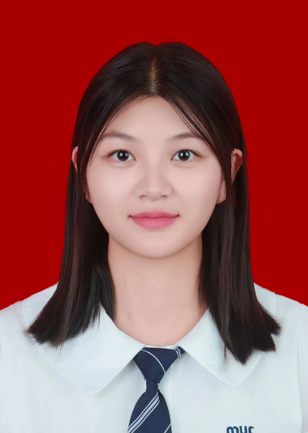 张教员 照片