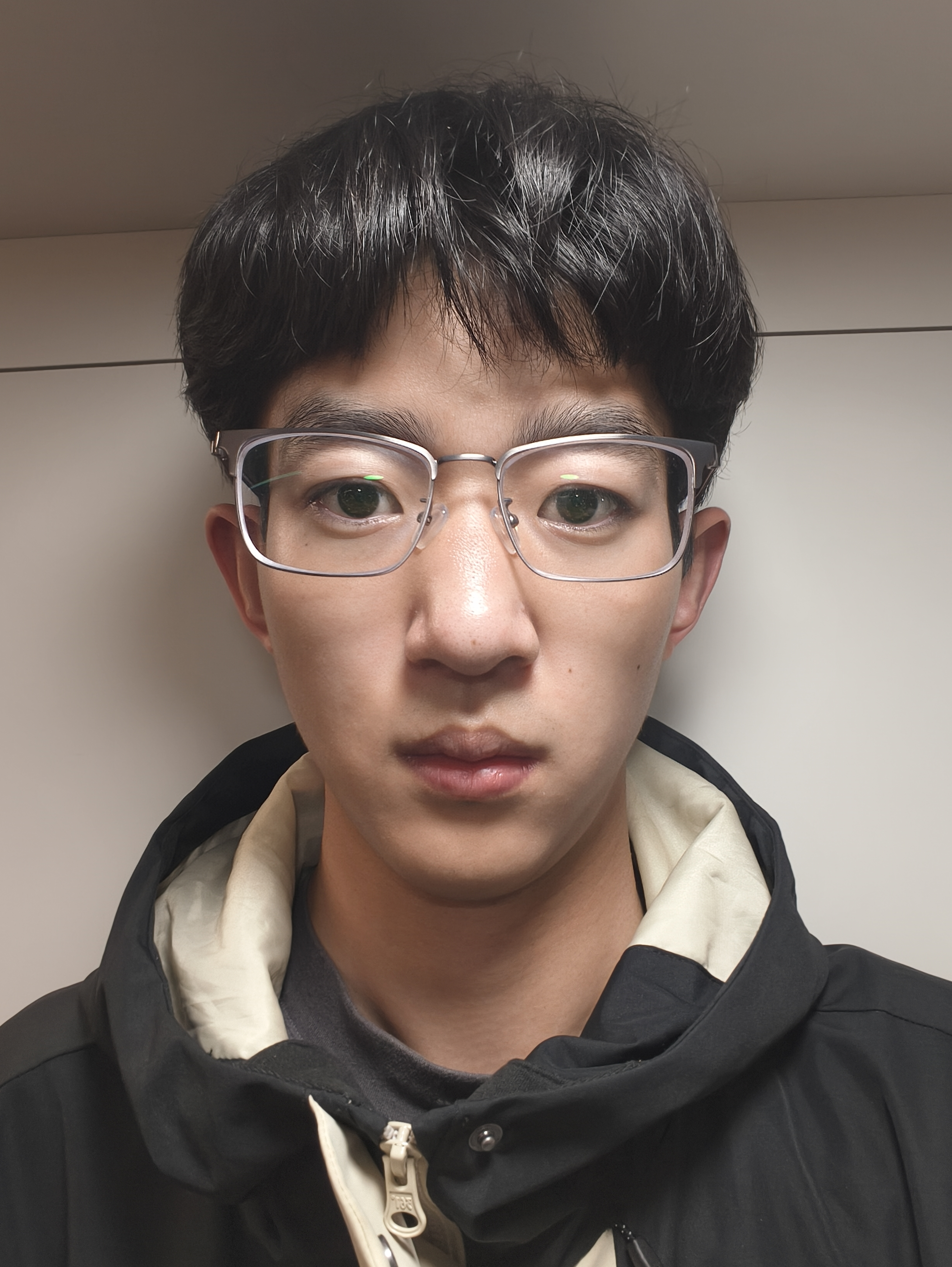 刘教员 照片