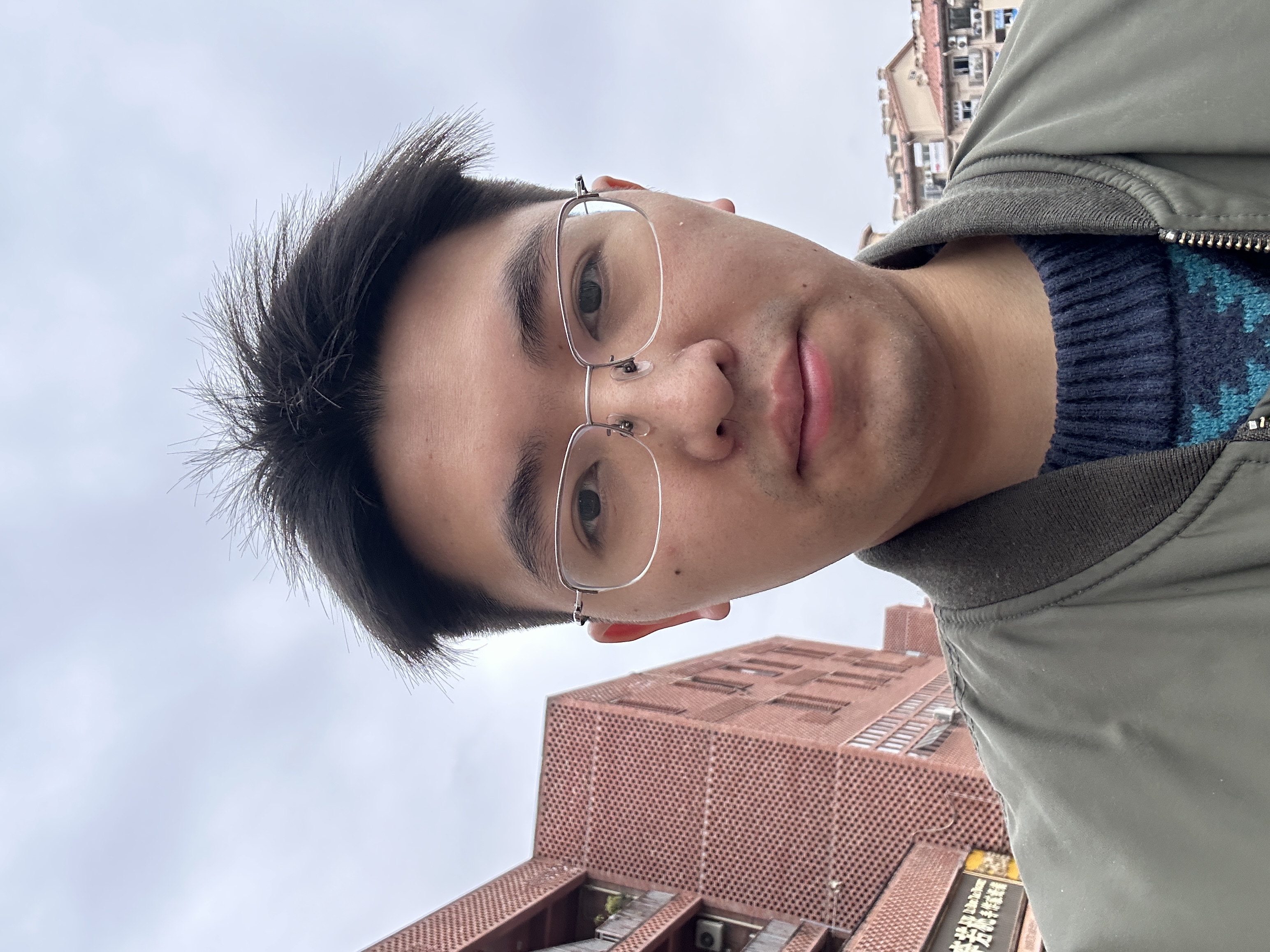 周教员 照片