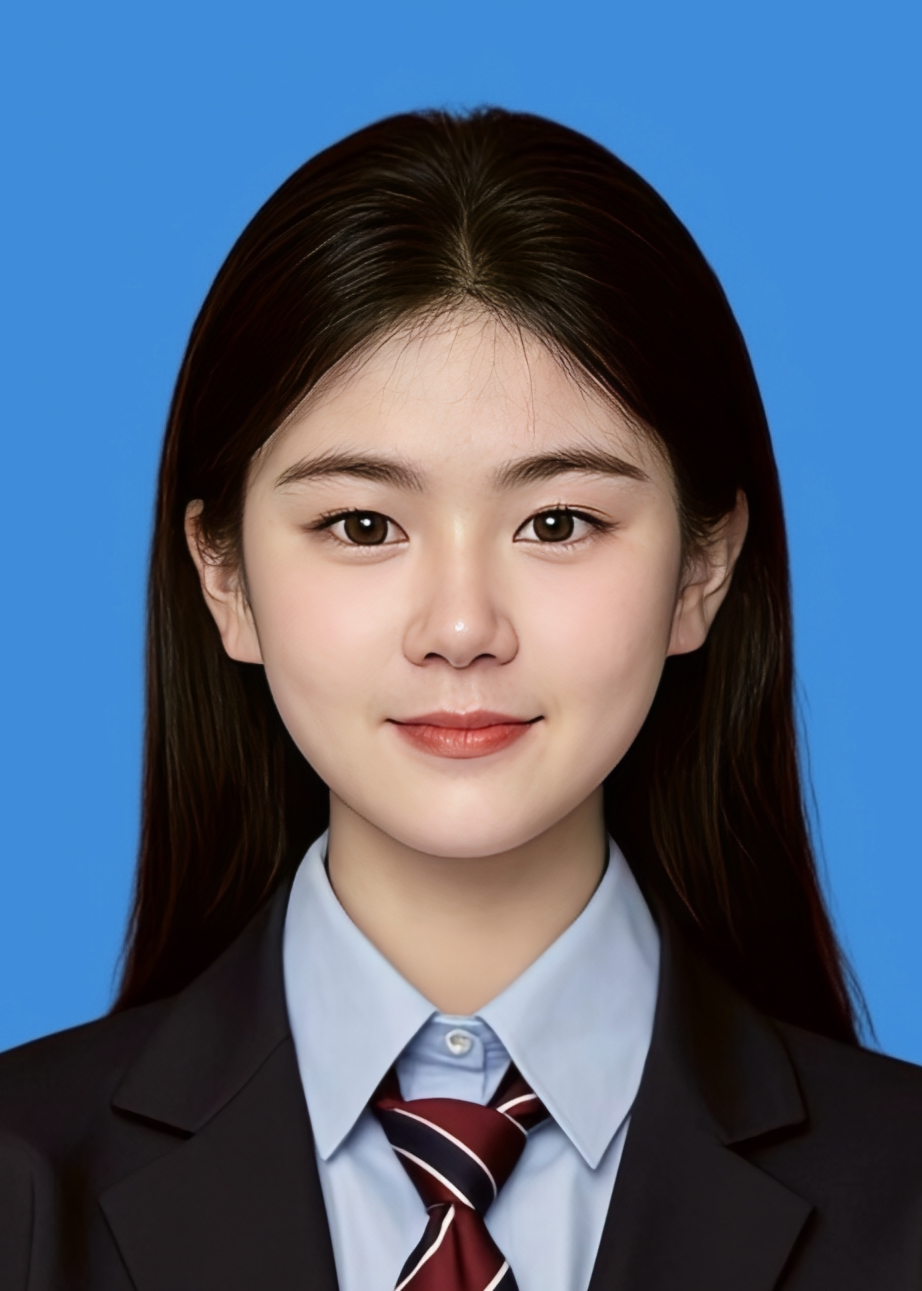 李教员 照片