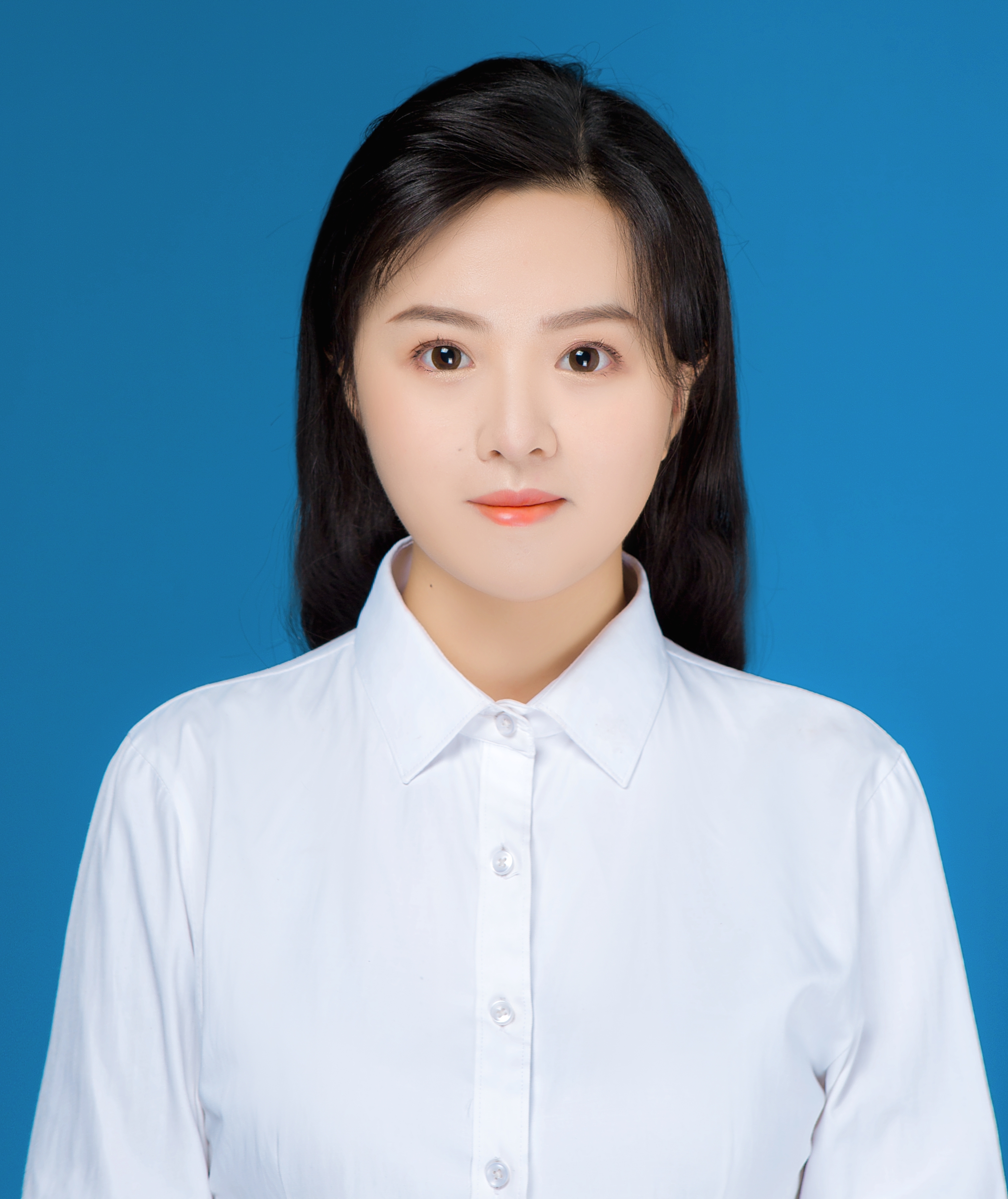 王教员 照片