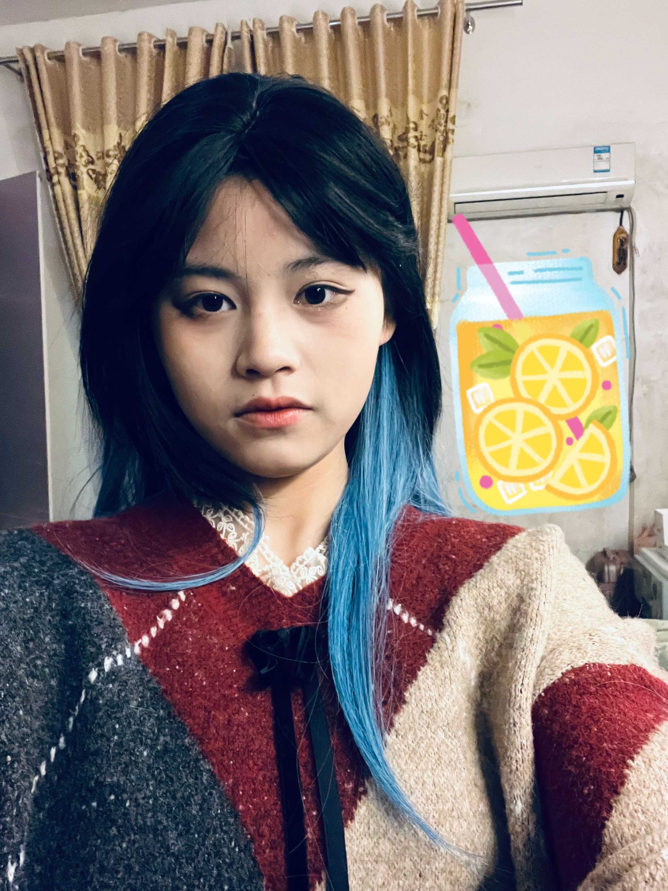 邹教员 照片